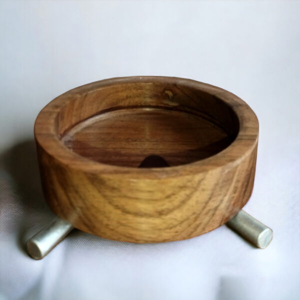 Tripod Ashtray - Image 2