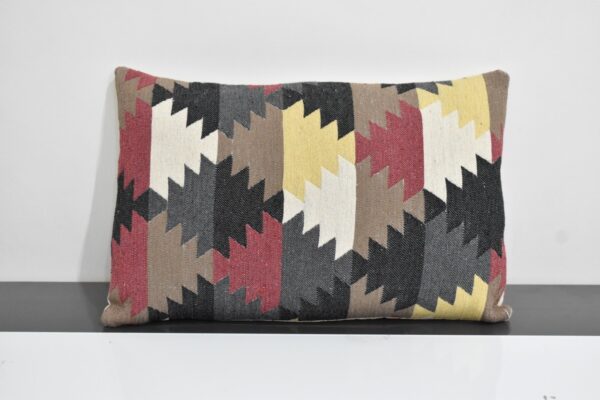 Deina Pillow - Image 2