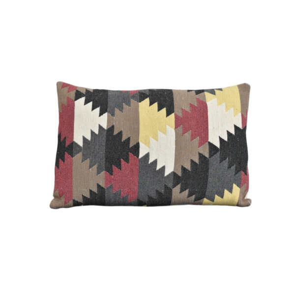 Deina Pillow
